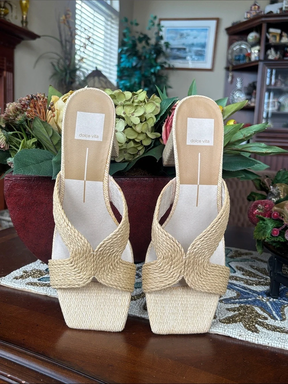 Dolce Vita Woven Light Natural Raffia Block Heels Slip On Sandals Square Toe